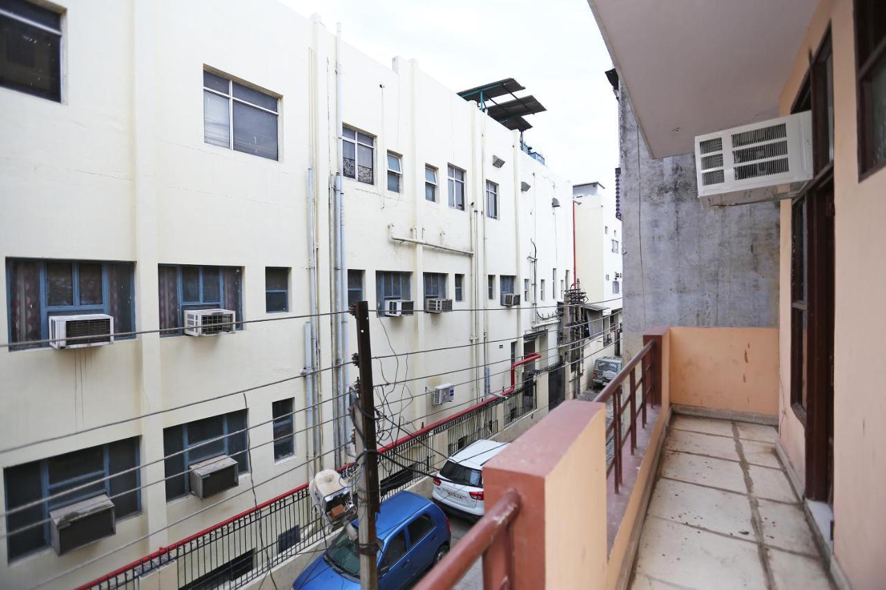 Hotel Oyo Flagship 14774 Sector 14 Gurgaon Extérieur photo