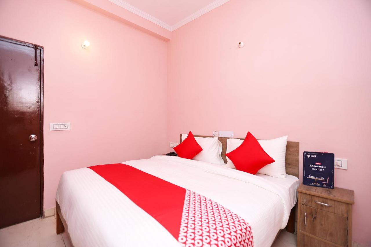 Hotel Oyo Flagship 14774 Sector 14 Gurgaon Extérieur photo