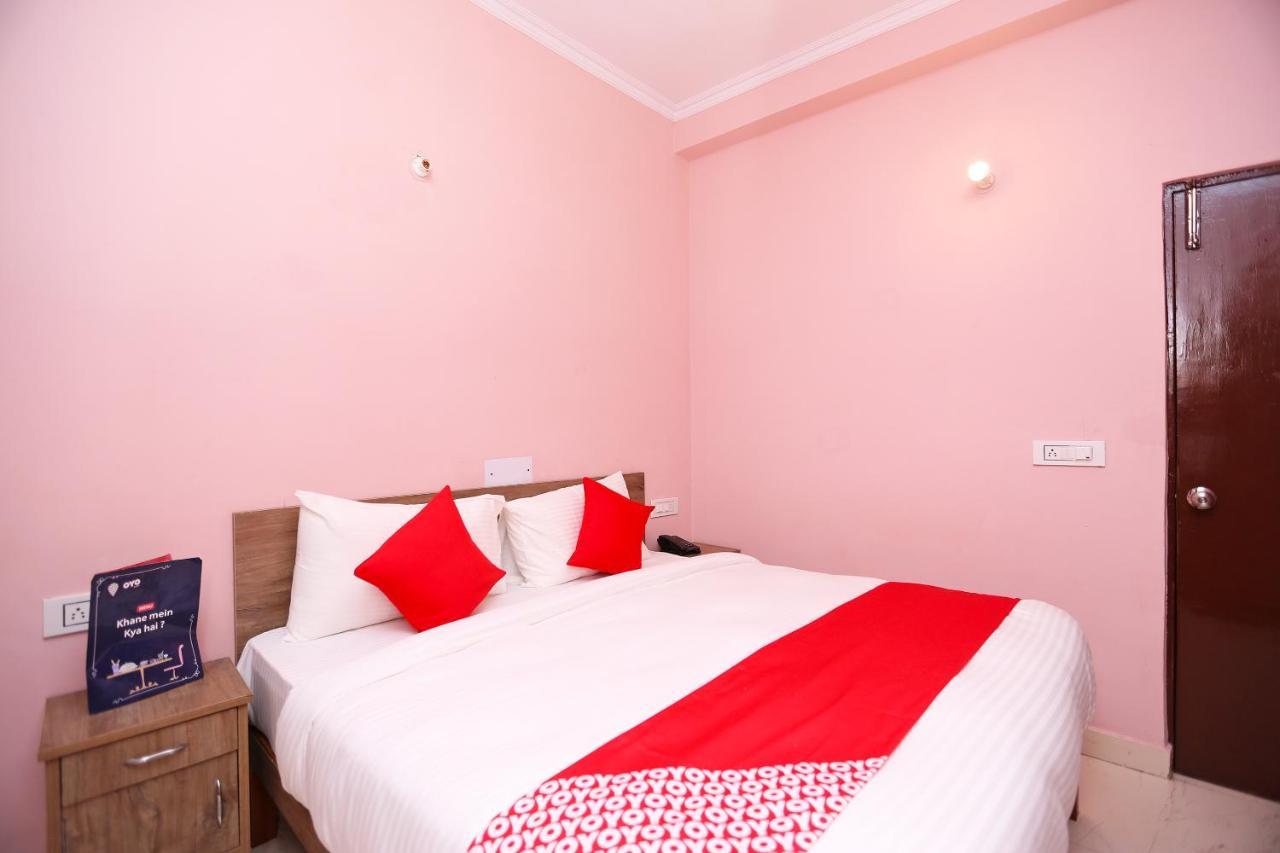 Hotel Oyo Flagship 14774 Sector 14 Gurgaon Extérieur photo